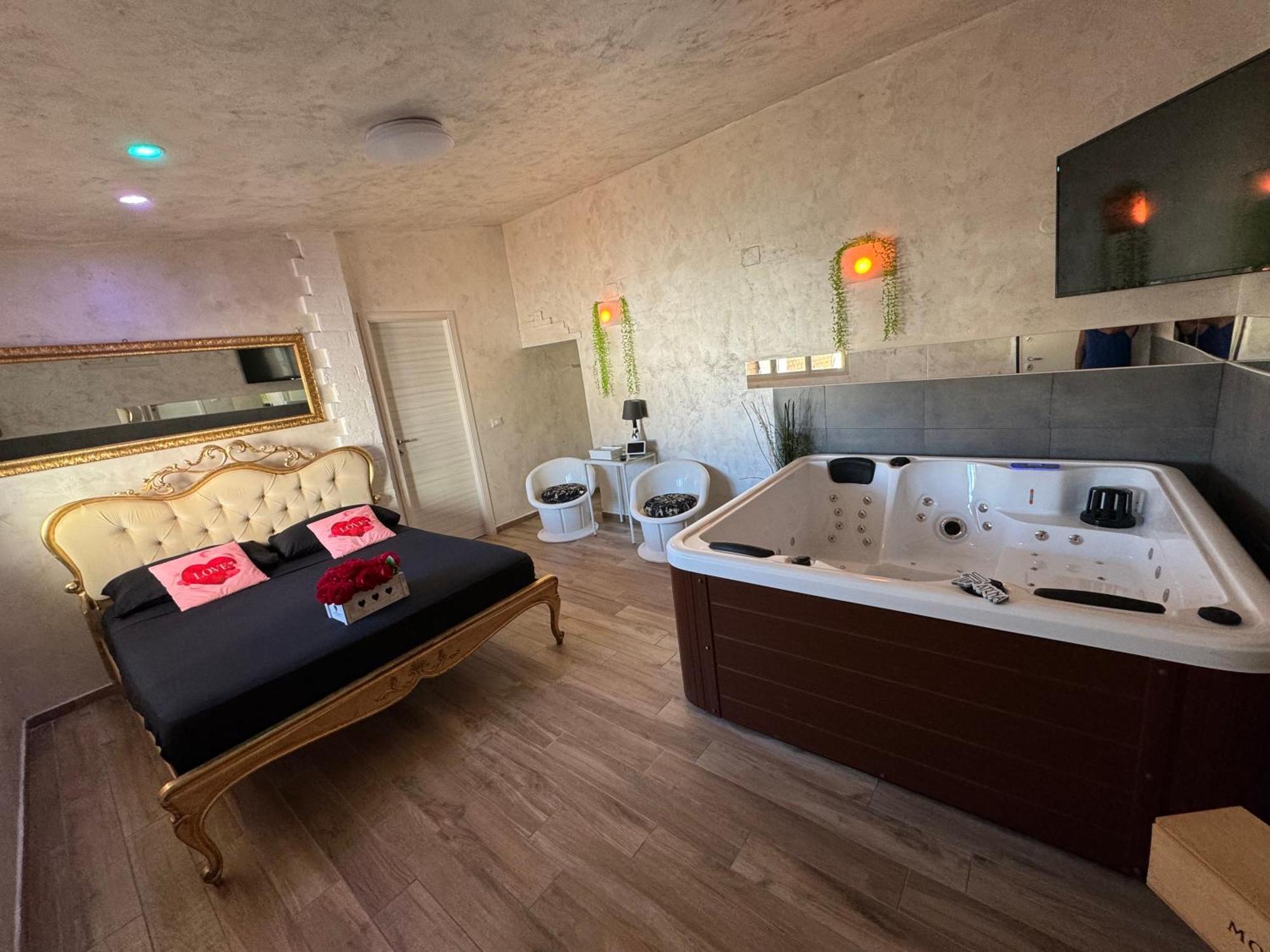 Atena B&B Apartments Platino San Silvestro  外观 照片
